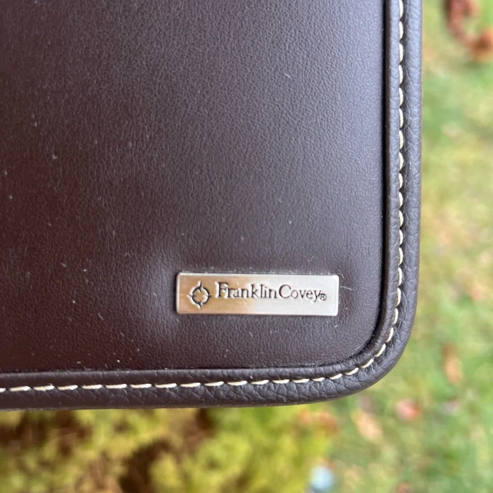 Franklin Covey Dark Brown Planner Cover 🤎